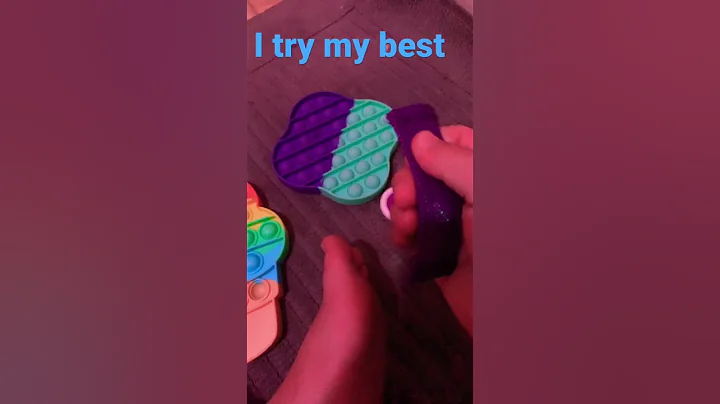 I try my best fidget show in fashion show I guess