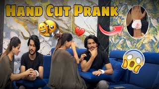 Information Hand Cut Prank 😱💔 Prank On Girlfriend || Sameer Khan #prank News
