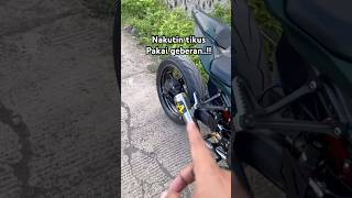 Auto Langsung pada kabur