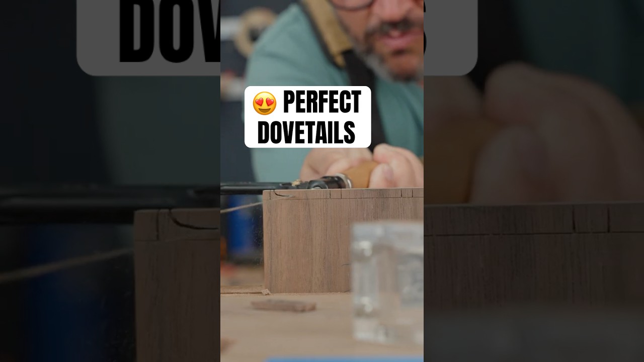 Perfect dovetails every time with this trick #woodworking #handtools