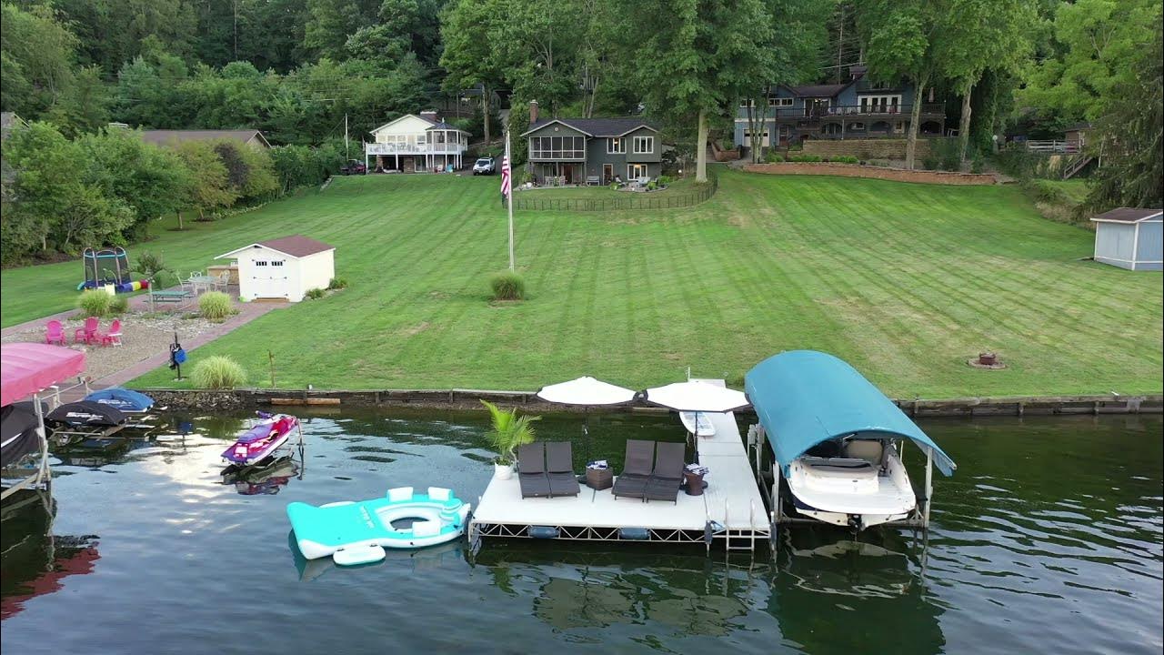 Lake Mohawk LAKEFRONT Home For Sale 226 W. Mohawk Dr. Malvern, OH