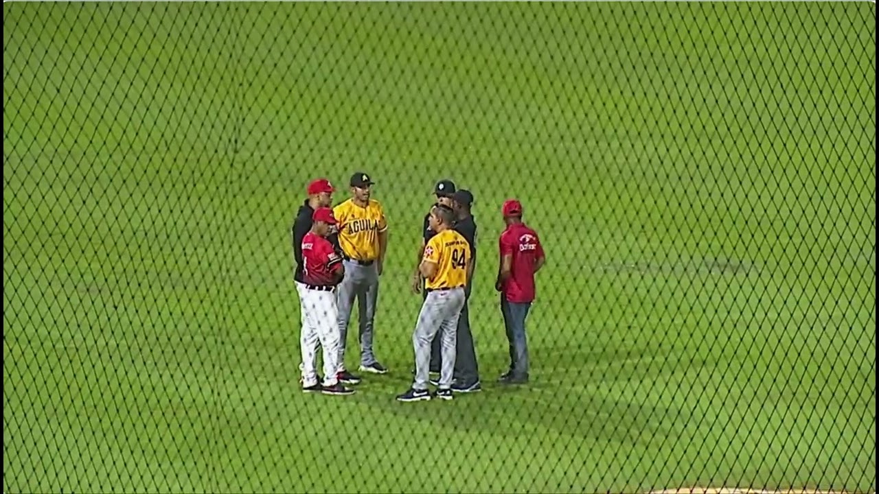 Momento en que se toma la decisión de posponer el partido