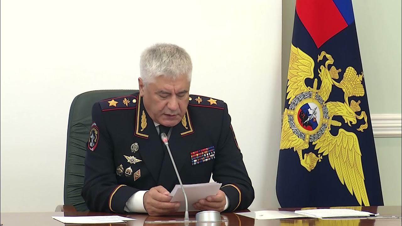 Колокольцев выступление сегодня. Поздравление министра внутренних дел колокольцева с новым годом.