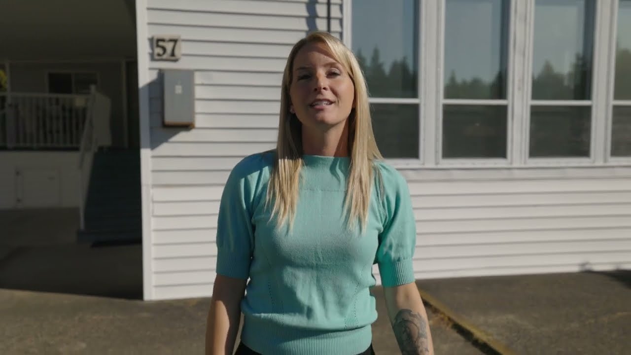 *SOLD* Bright 2 Bed/2 Bath home in DEER CREEK ESTATES in beautiful Brookswood!