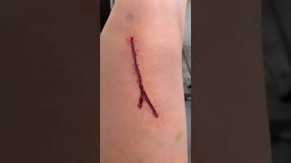 fake wound🩸#SFXMakeup #SpecialEffects #HalloweenMakeup #MakeupTutorial #FakeWound