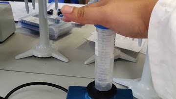 Vortexing a 50 mL polypropylene tube