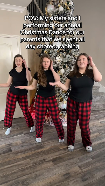 SIBLINGS ON CHRISTMAS BE LIKE…🎄🤣 #shorts