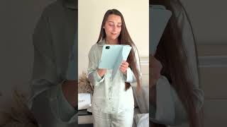 हल्के नीले रेशम में कोमल जीवन का विज्ञान ☁️🥂 screenshot 2