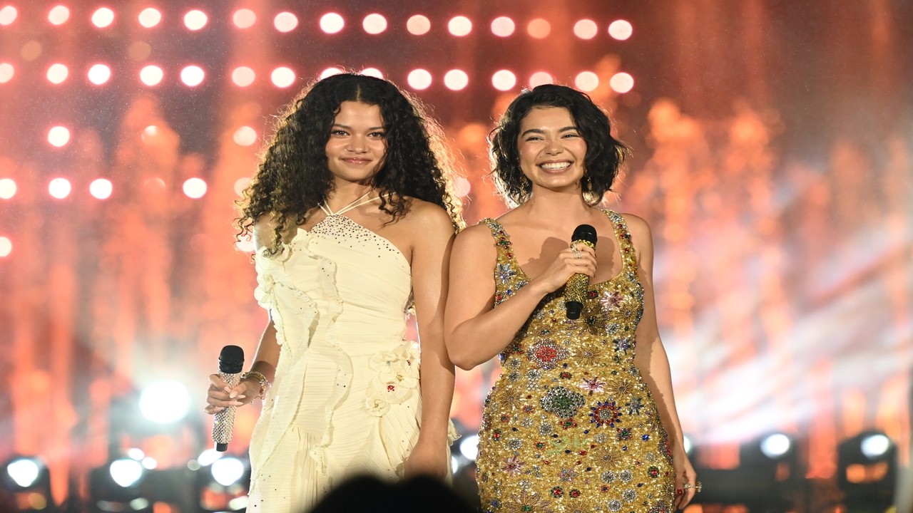 Auli’i Cravalho & Catherine Laga’aia "How Far I’ll Go / Along The Way" | Disney Princess Concert