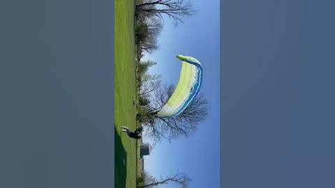 Kiting a paramotor wing #paramotor