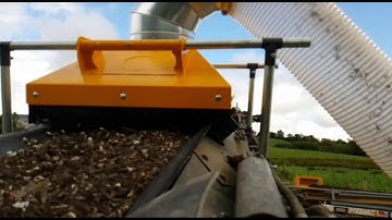 Airvac- SMA Airvac 1600 Range separating C&D Waste from wood