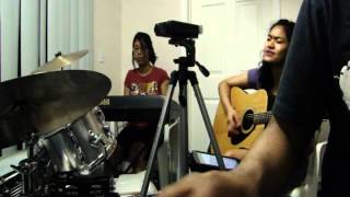 Video thumbnail of "Love Came Down [Upper Room Sessions] - Amy/Sharon/Kevin/Thad/JR"