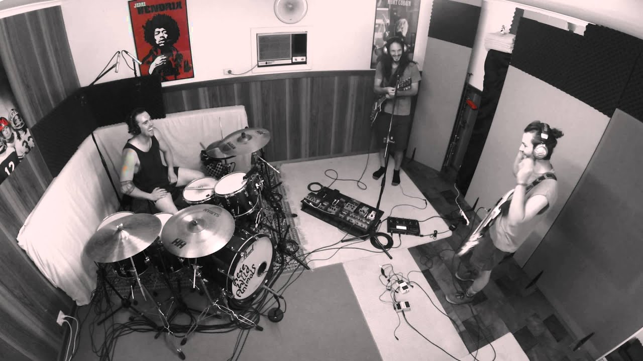 These Wild Animals - Vagabond Jam #1 Live @ Vagabond Studios - YouTube