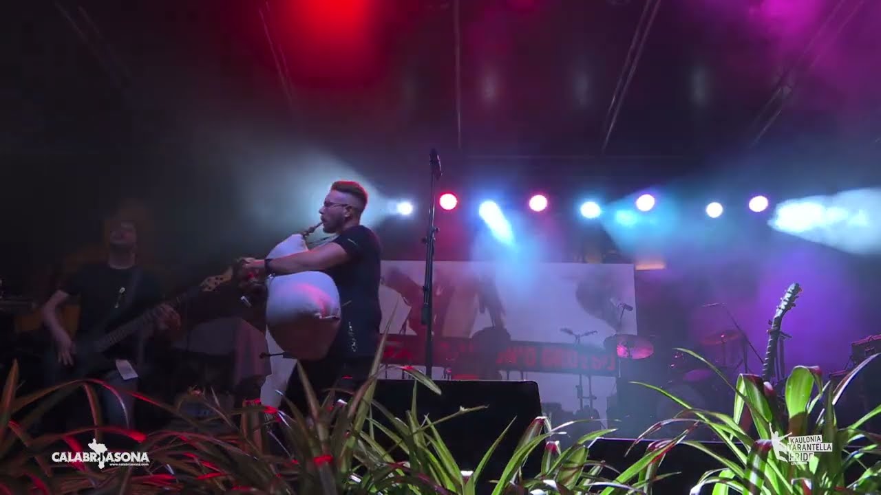 DAVIS MUCCARI - ci fazzu i complimenti - Kaulonia Tarantella Festival 2023