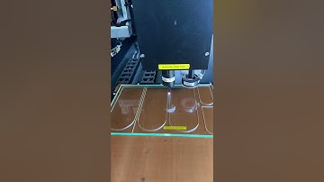 Máy cắt kính laser