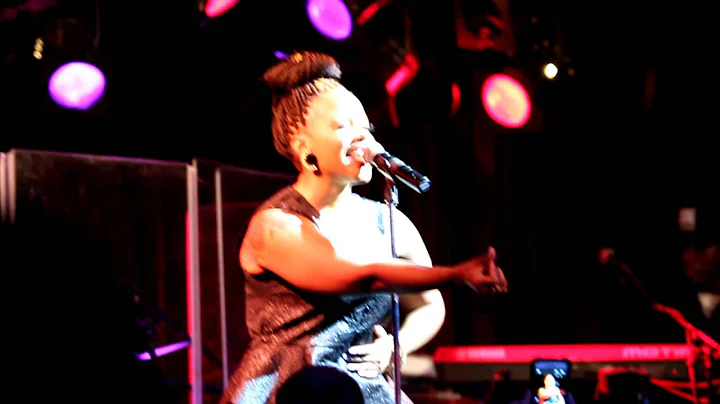 Chrisette Michele "Rich Hipster" Live at BB Kings ...