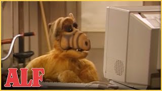 ALF Invests in the Stock Market | ALF | S4 Ep4 Clip