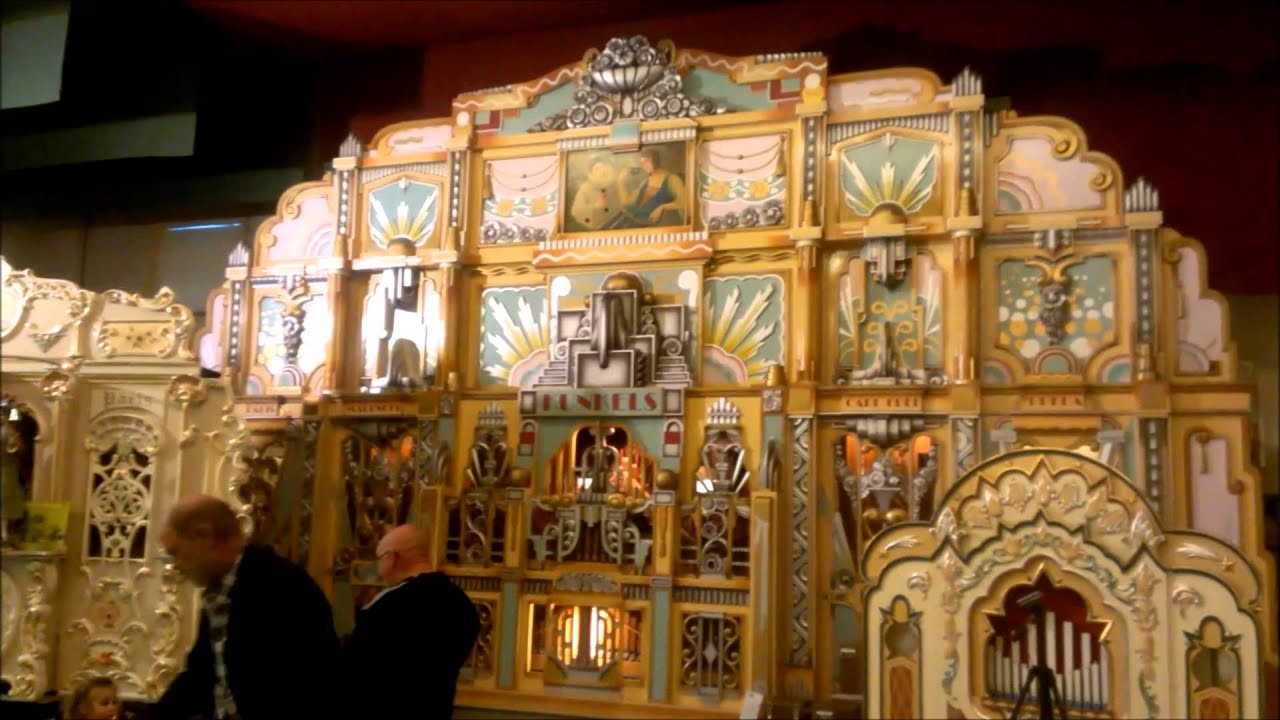 Het Kunkelsorgel speelt: Zandkasteel aan zee, en Bumba medley.