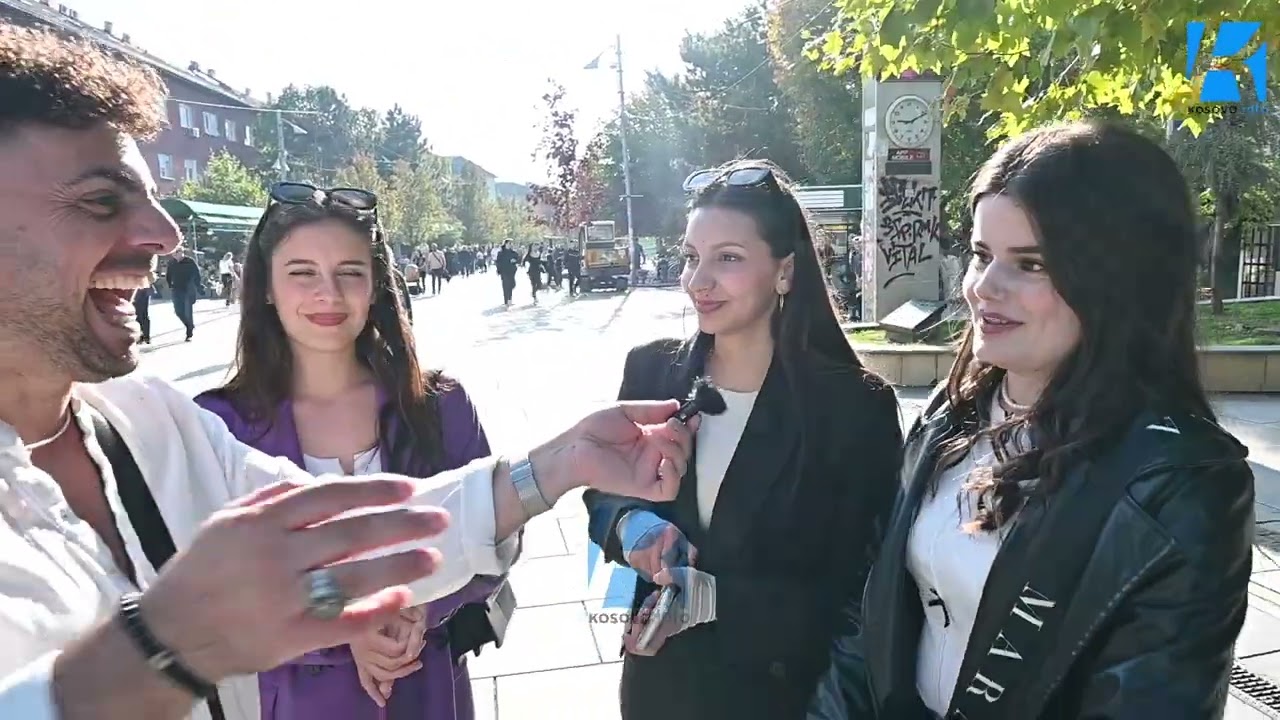 Super vajzat nga Kumanova me stil dhe pozitiviteti që ndriçojnë Prishtinën