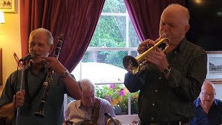 Shine - The Alley Cats Dixieland Jazz Band with Pete Leonard