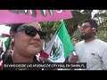“Todos tenemos un sueño”: hija de inmigrantes protesta en honor a todos los padres indocumentados
