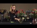 How to Arrange a Dozen Roses in a Vase