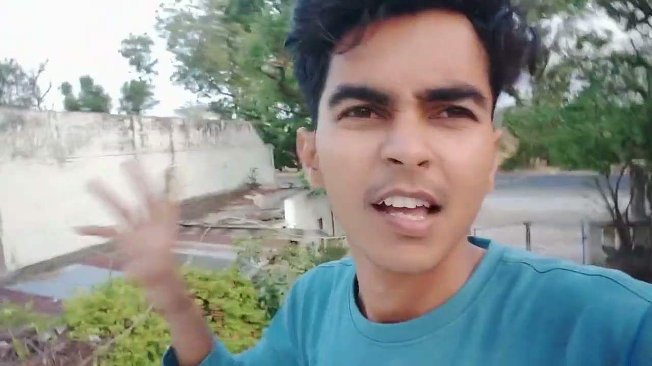 hamare ghar colour vale murge ke bachhe maja a raha hai...