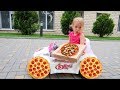 Anabella Pretend play pizza delivery | Story for kids | Anabella Show