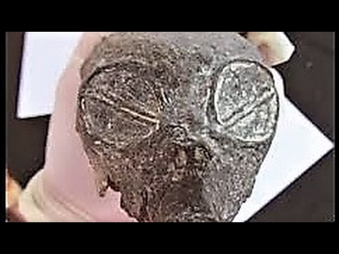 10 Historical Ancient Alien Artifacts