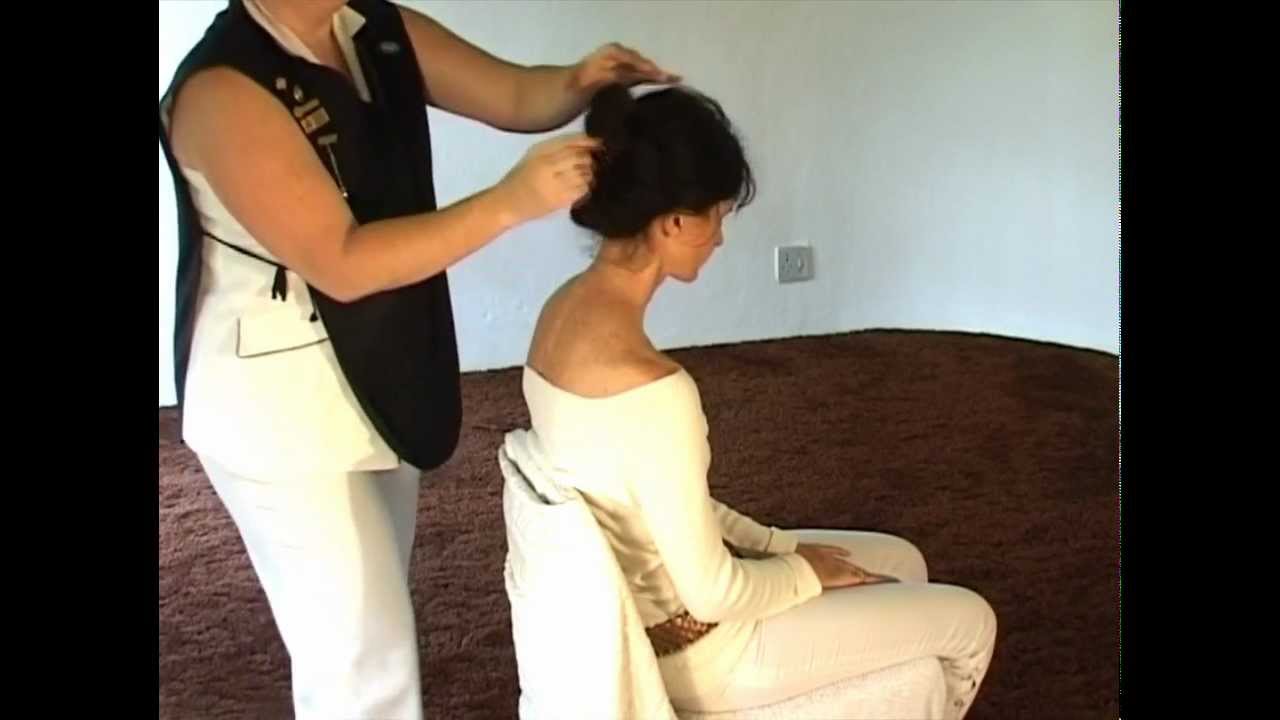 Indian Head Massage How To Give An Indian Head Massage Youtube