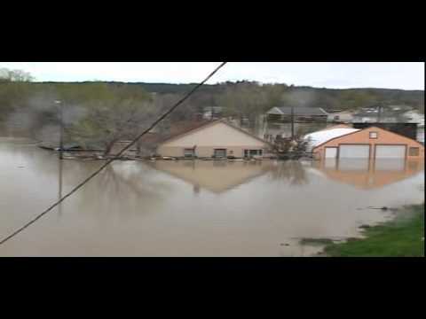 Trapped 2:  Roundup, Montana Flood Musselshell River 5-27-2011