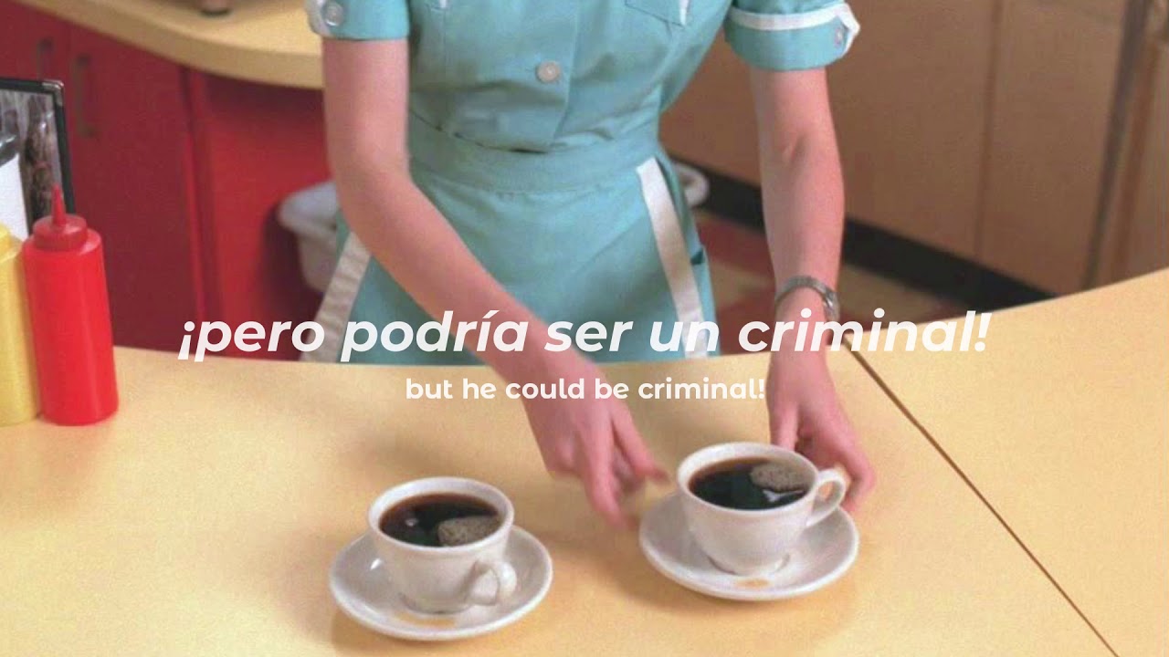 The waitress • When he sees me | Letra en español / inglés