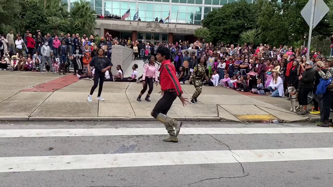Flashmob New Orleans - 8thAnnual FitNOLA & NORDC Thriller Halloween