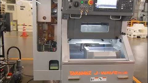 Takamaz JWave Plus CNC Lathe with Gantry Loading