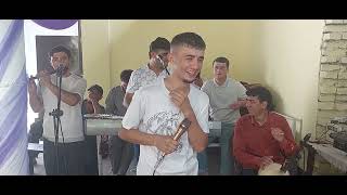 картинка: фарзанди шодравон бадриддини завки дар сахна