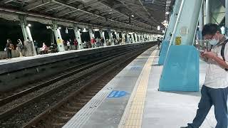 516次新左營發車經由海線開往七堵的E210單電頭+摺疊門舊式莒光號