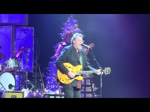 Vince Gill in Nashville  “Whenever You Come Around” 12/14/23 class=