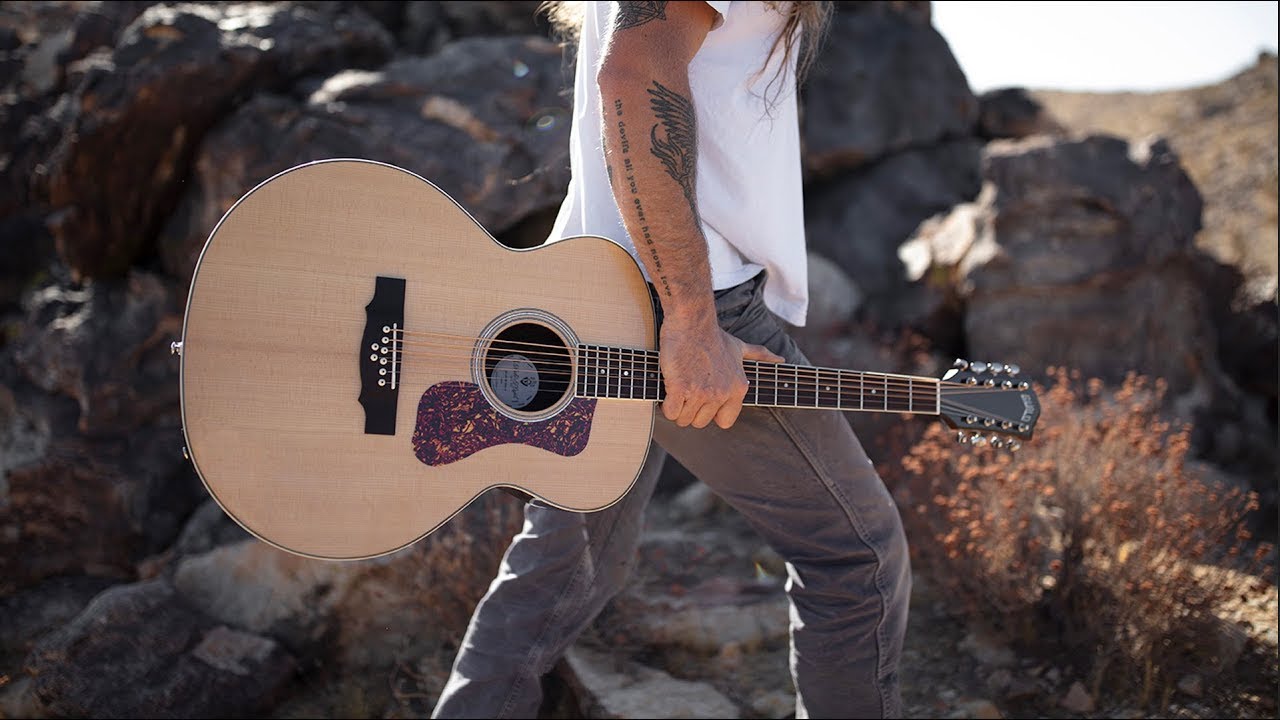 Guild BT-258E Deluxe Baritone 製品紹介 - YouTube