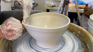371. Throwing a Perfect Bowl Step by Step with HsinChuen Lin 林新春 拉碗坯分解動作示範