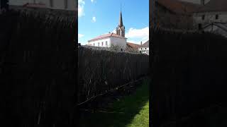 Lécole Est Finie...