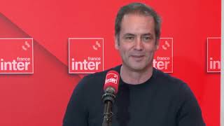 Un instant de poésie suspendu au milieu du bordel - Tanguy Pastureau maltraite l'info