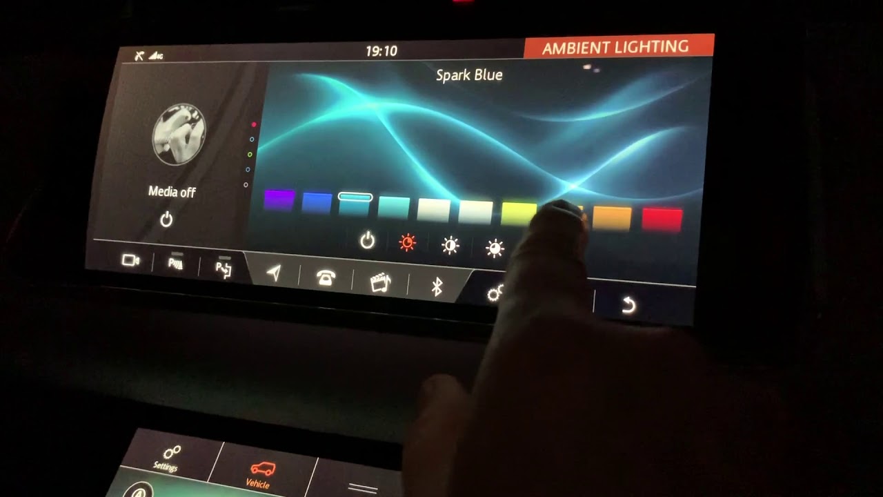 The New Range Rover Evoque Ambient Lighting Demo Video