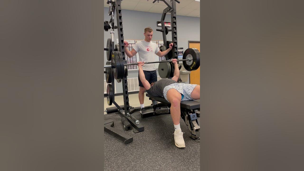 how-many-times-can-i-bench-225lbs-youtube