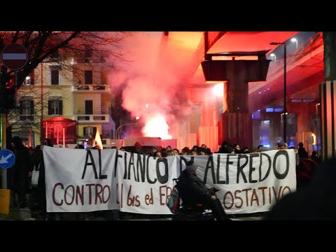 Italia | Protestas en Roma a favor de la liberaciÃ³n del anarquista Alfredo Cospito - euronews (en espaÃ±ol)