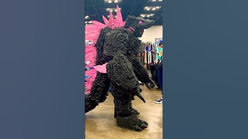 Godzilla’s Bad Day.. #godzilla #cosplay #cosplayer #monster #godzillavskong