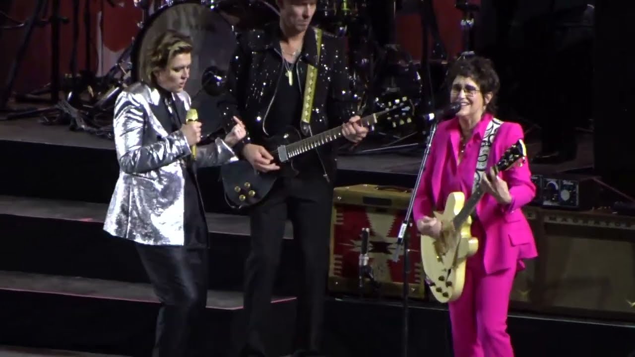 Brandi Carlile with Wendy & Lisa | Mountains (Prince) | live Hollywood Bowl, October 14, 2023