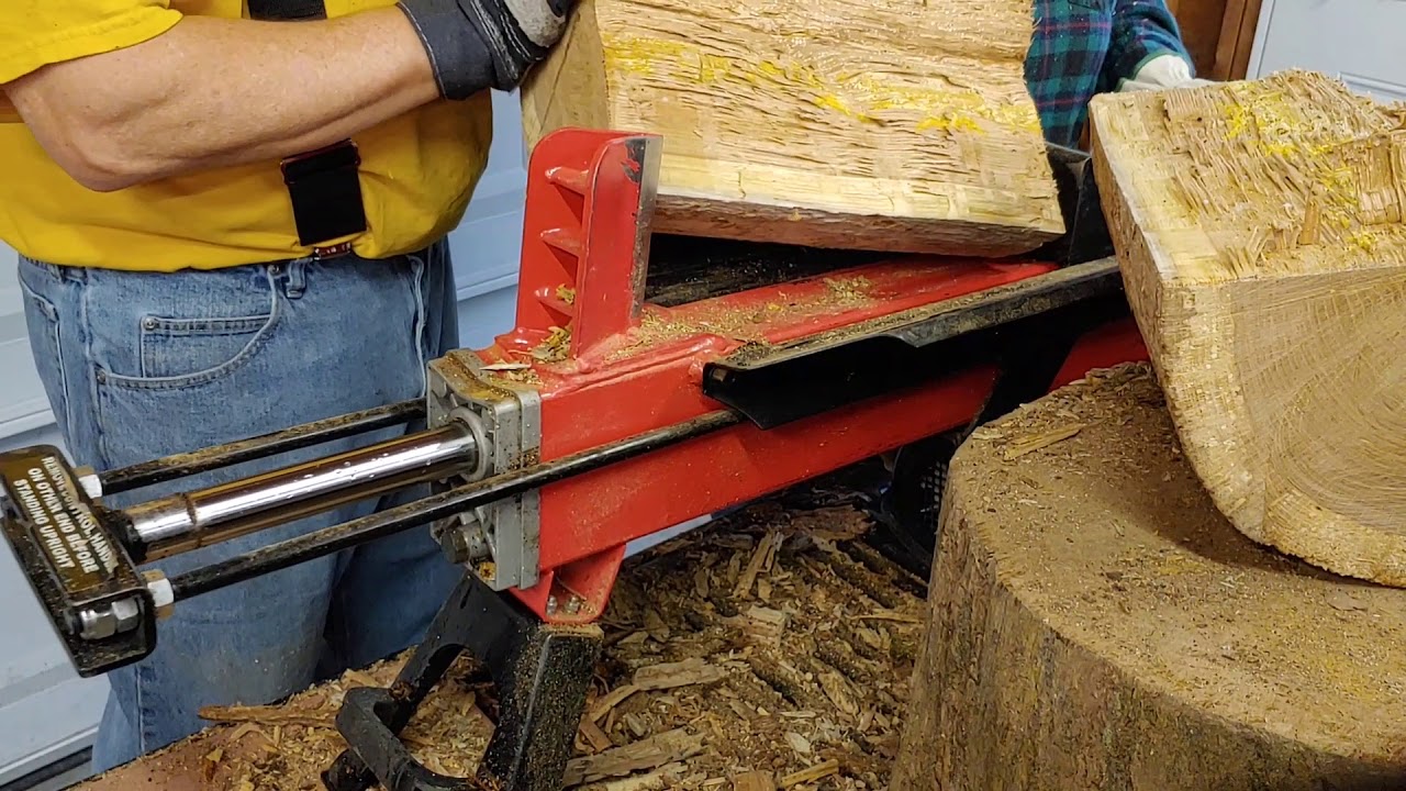 Harbor Freight 5 ton log splitter busting big rounds of dead white oak