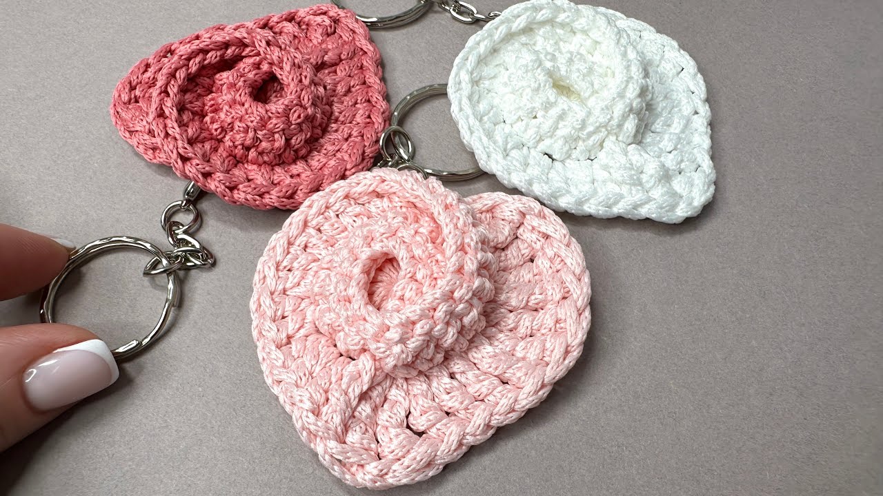 💖 Как связать сердечко брелок - Уроки вязания крючком для новичков