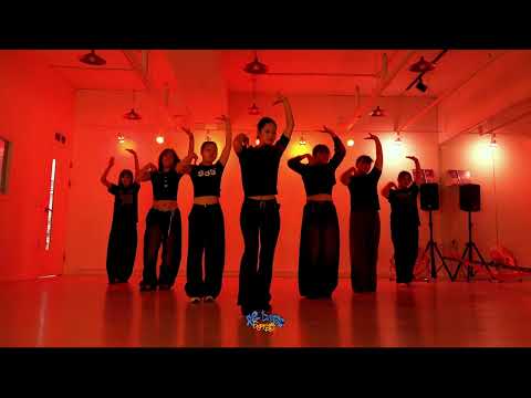 [Waacking CLASS]Zinnia Dancer Stylish Waacking Routine.