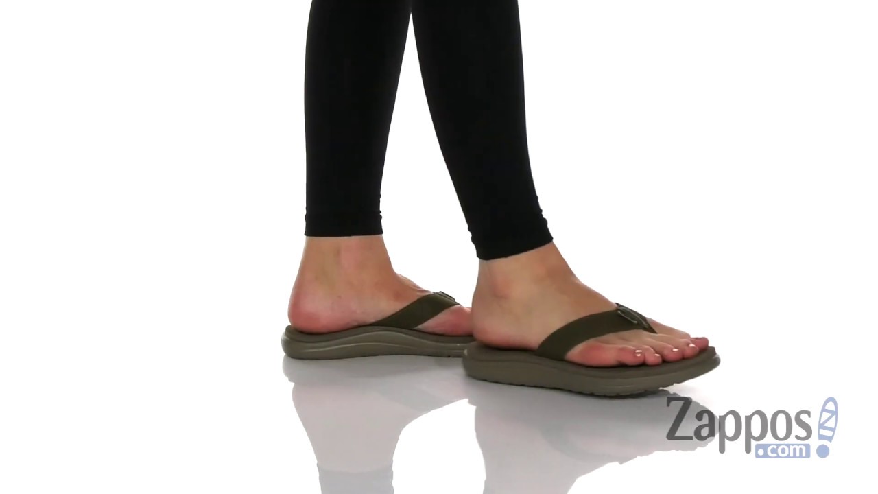 nike flip flops women